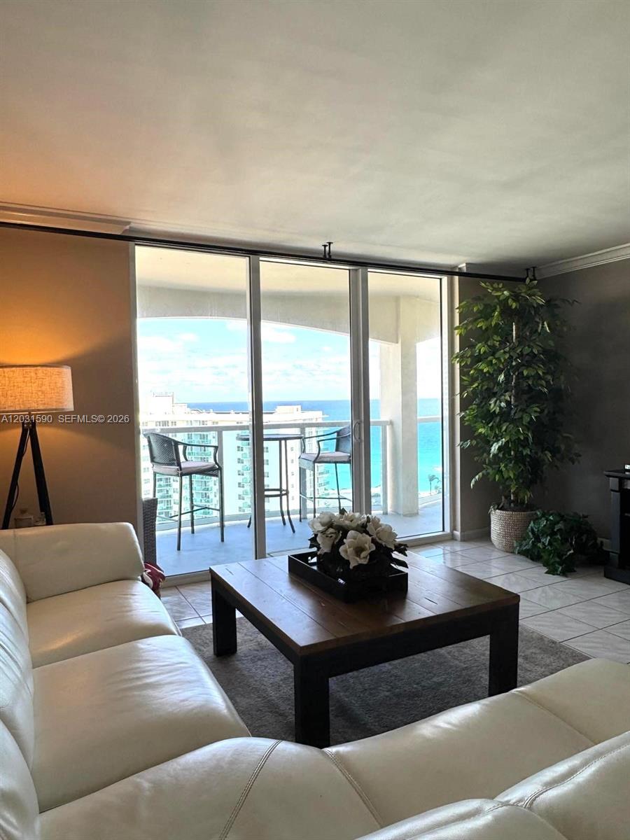 3800 S Ocean Drive 1816 (available Now) Property Photo 10
