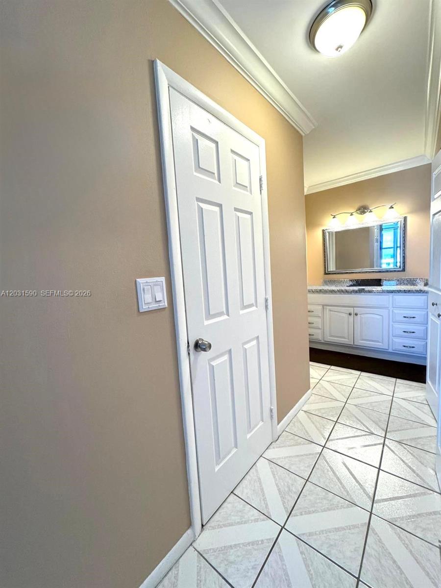 3800 S Ocean Drive 1816 (available Now) Property Photo 14