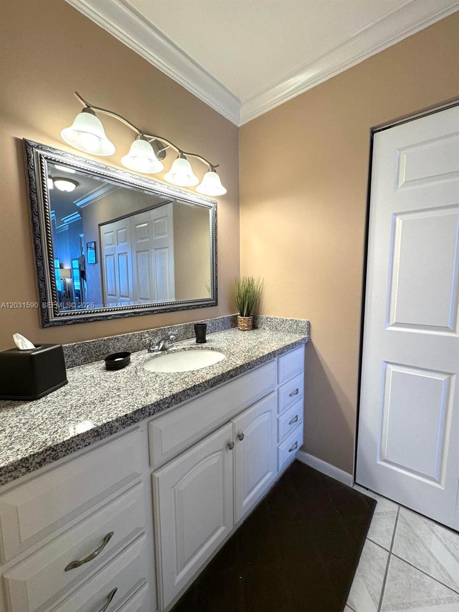 3800 S Ocean Drive 1816 (available Now) Property Photo 15