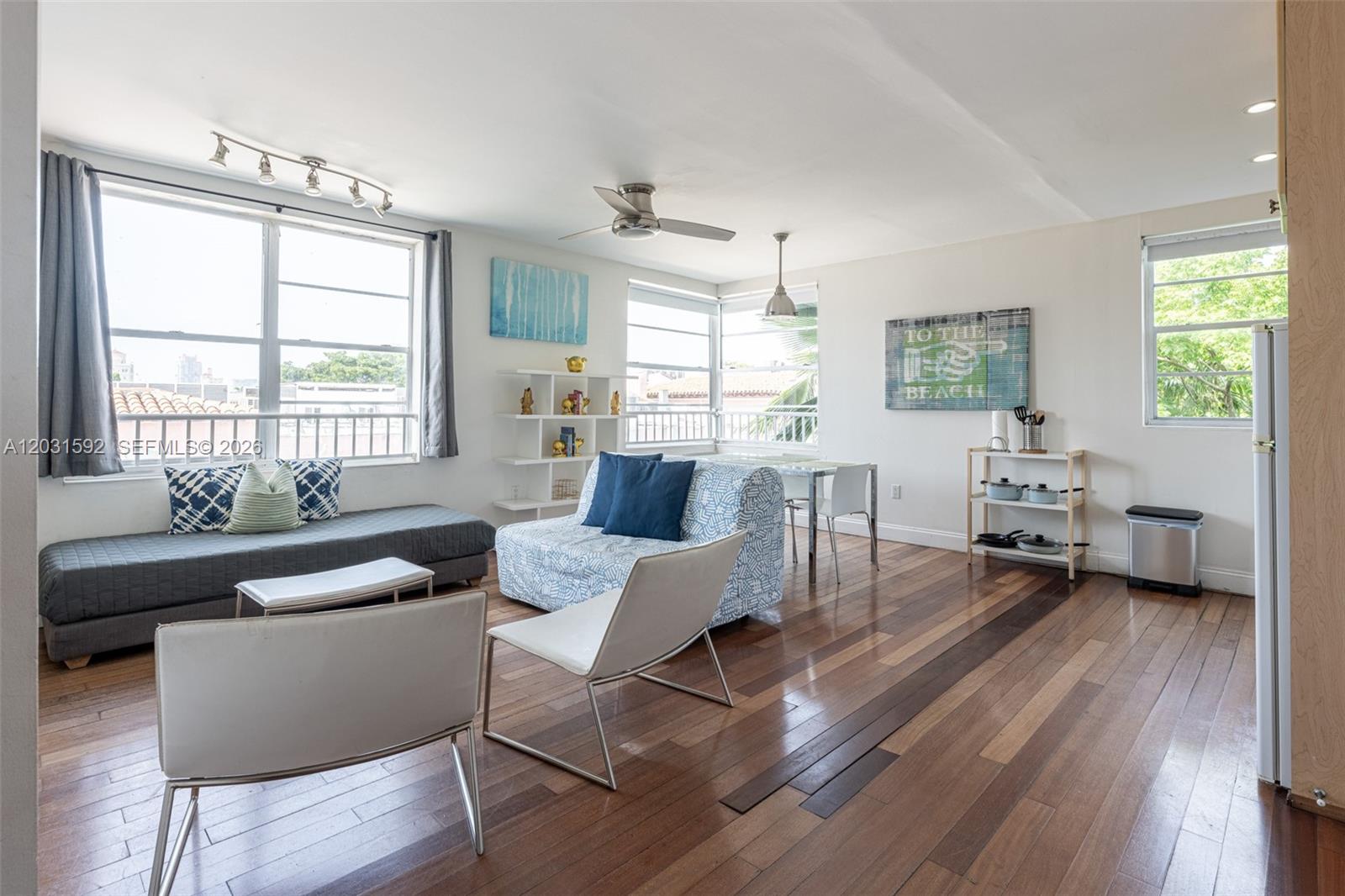 420 15th Street 307 Property Photo 3