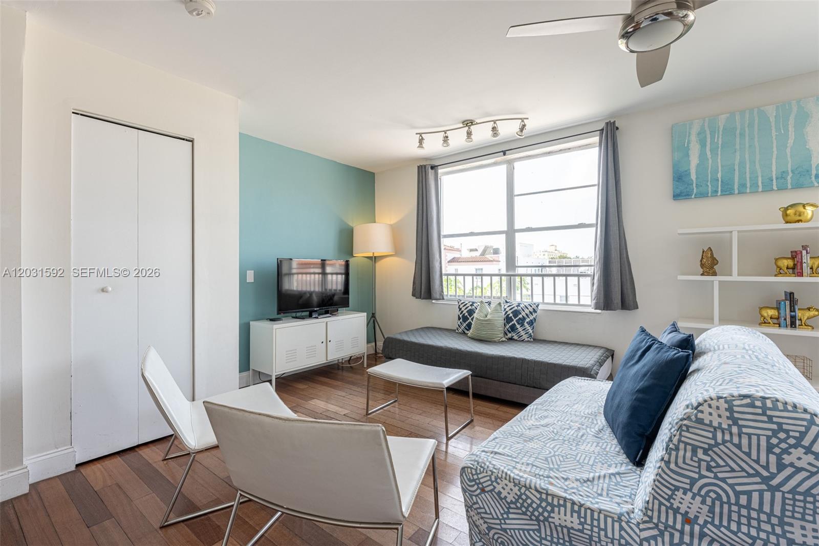 420 15th Street 307 Property Photo 5