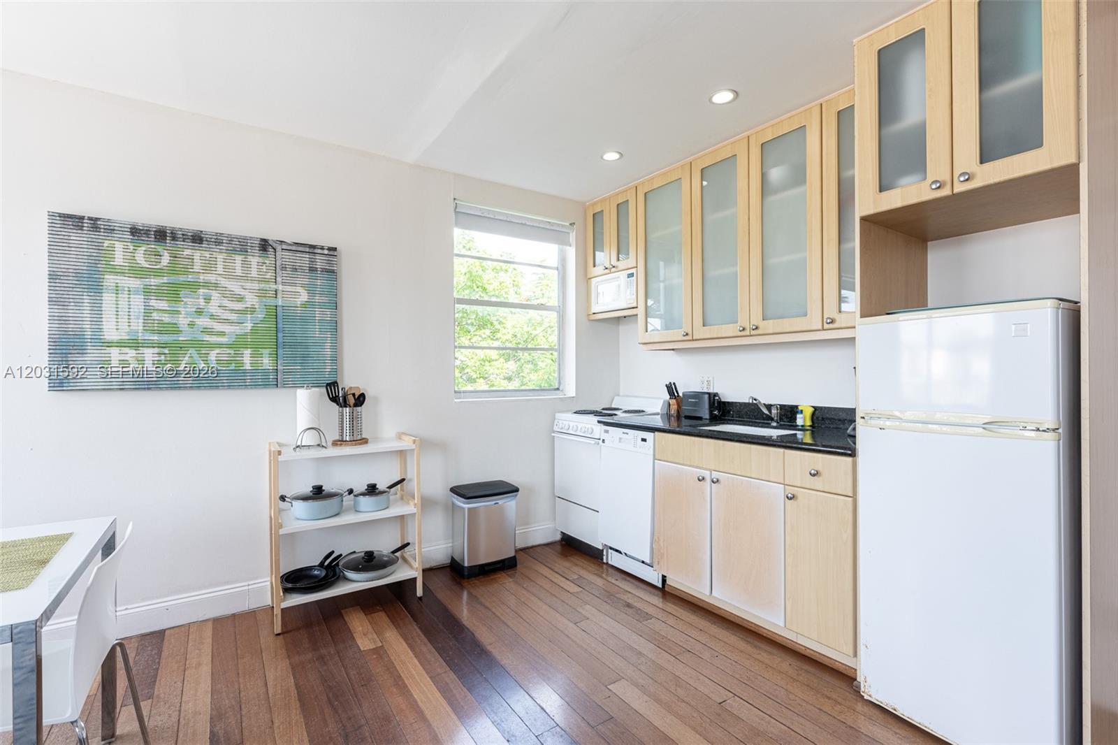 420 15th Street 307 Property Photo 10