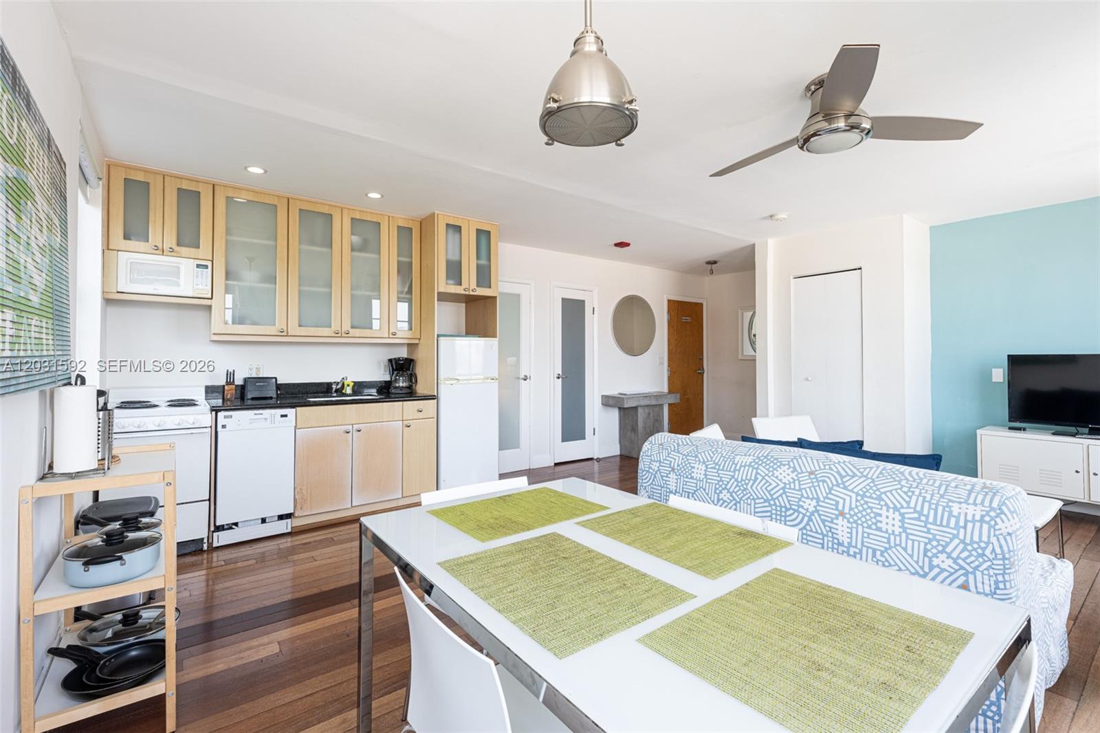 420 15th Street 307 Property Photo 12