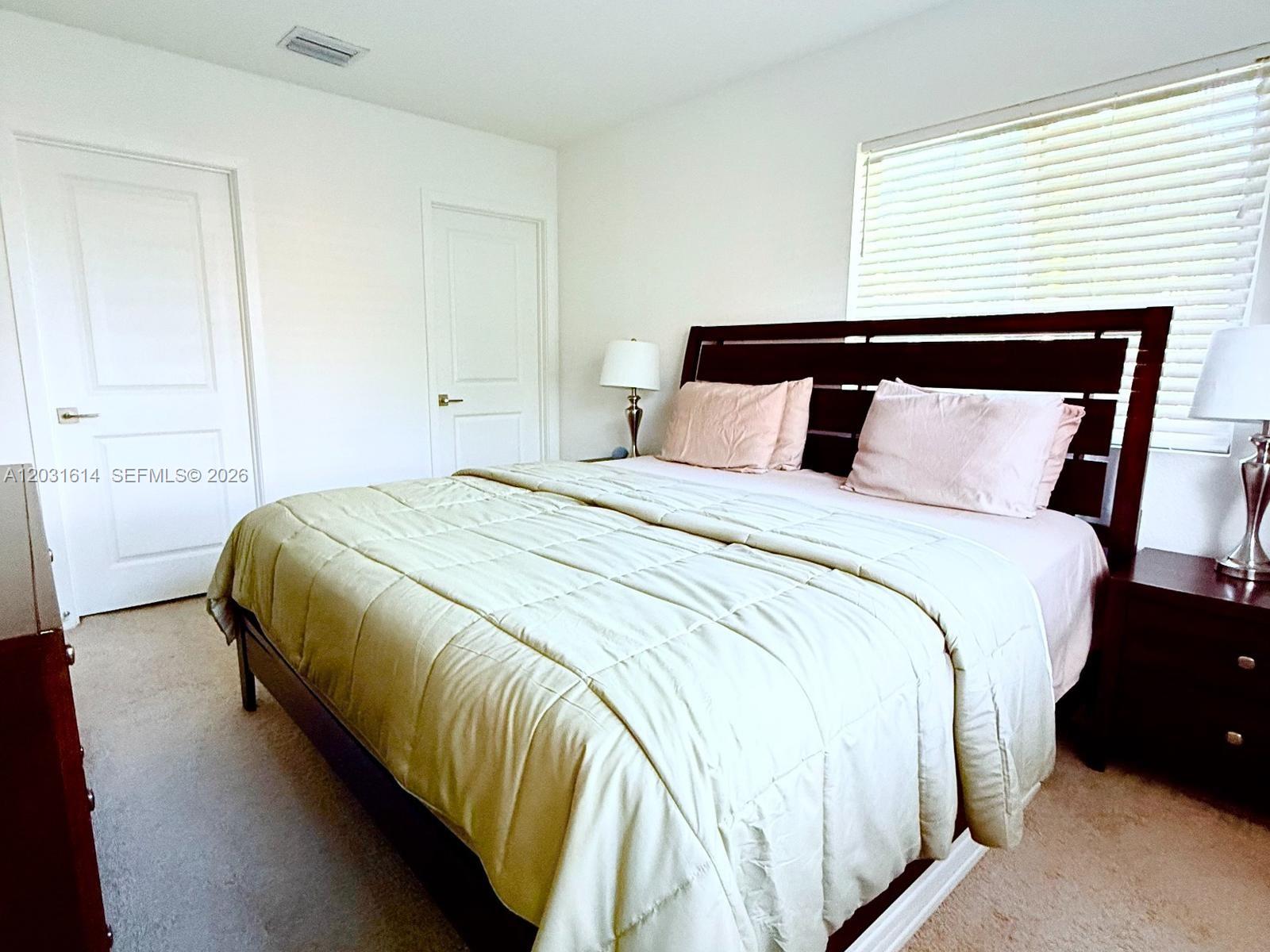 A12031614 Property Photo 8