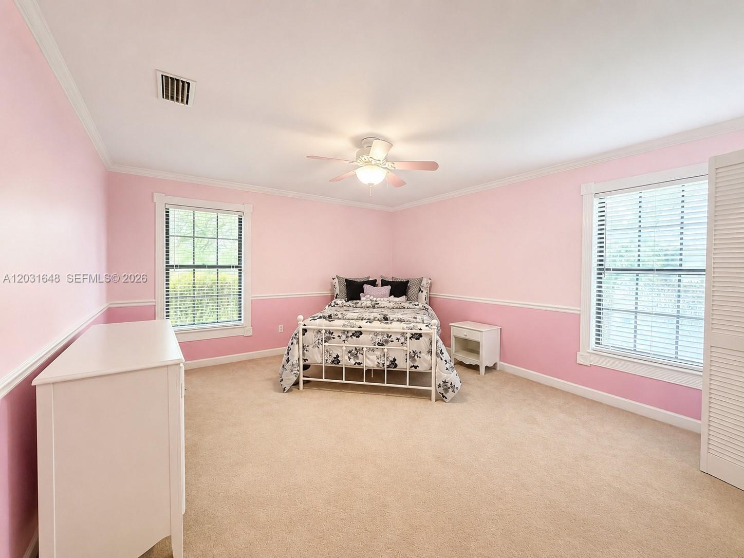 1401 W 56th Square Property Photo 15