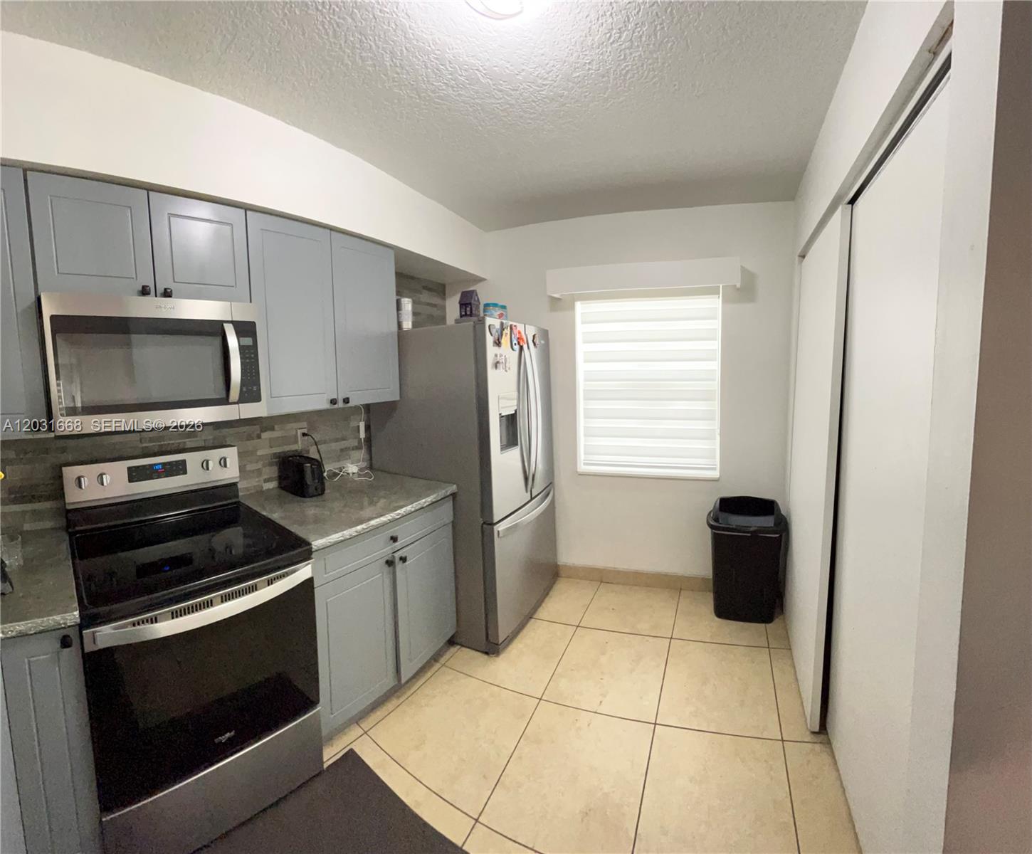 9206 Sw 147th Court Property Photo 5