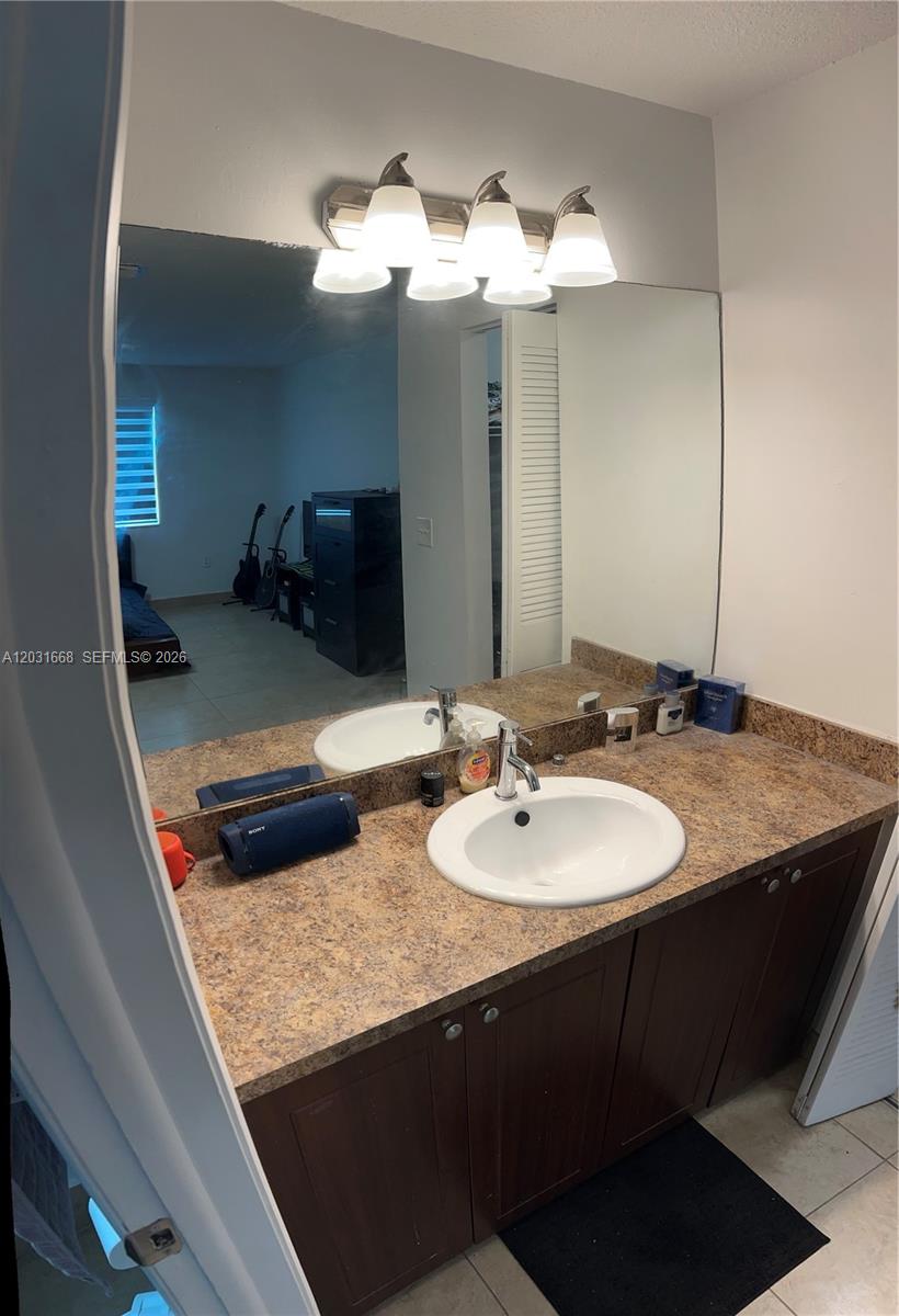 9206 Sw 147th Court Property Photo 15