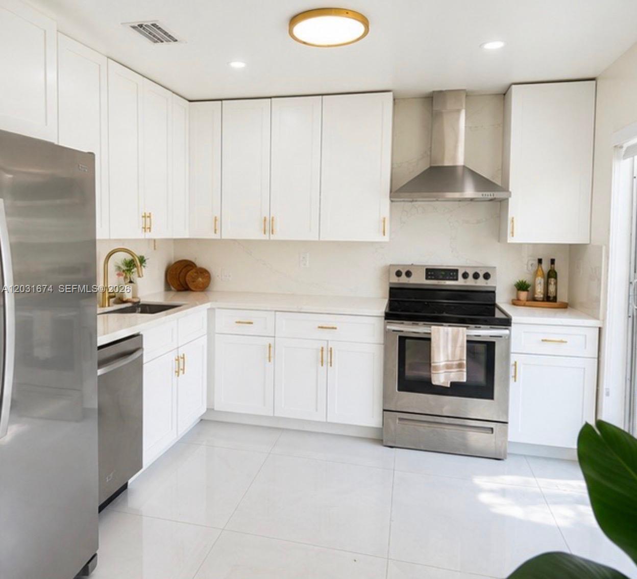 A12031674 Property Photo 4