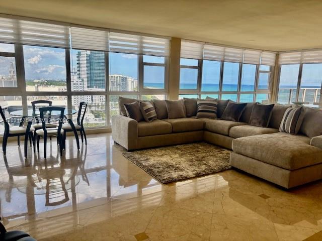 100 Lincoln Road Ph4 Property Photo 2