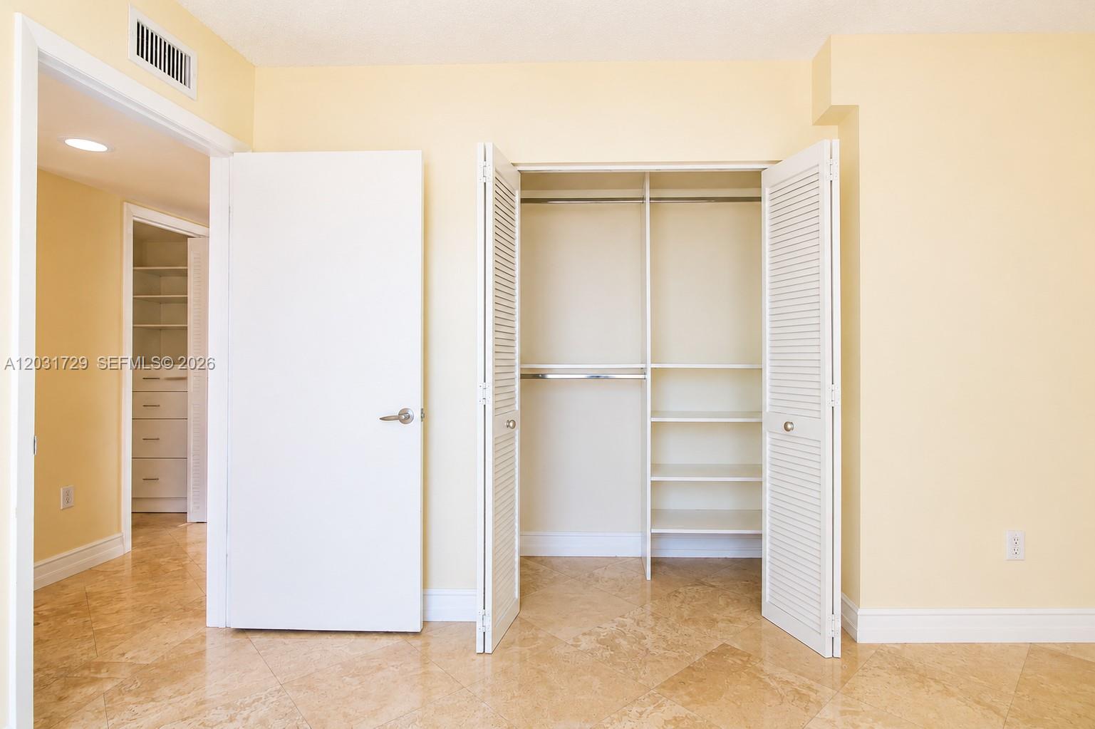 5900 Collins Avenue 601 Property Photo 12