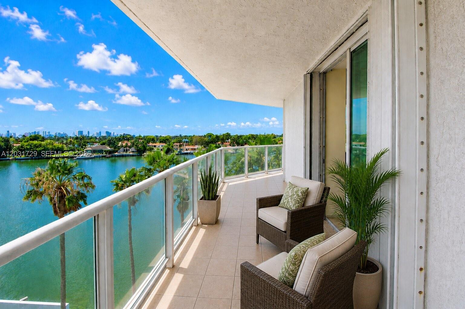 5900 Collins Avenue 601 Property Photo 21