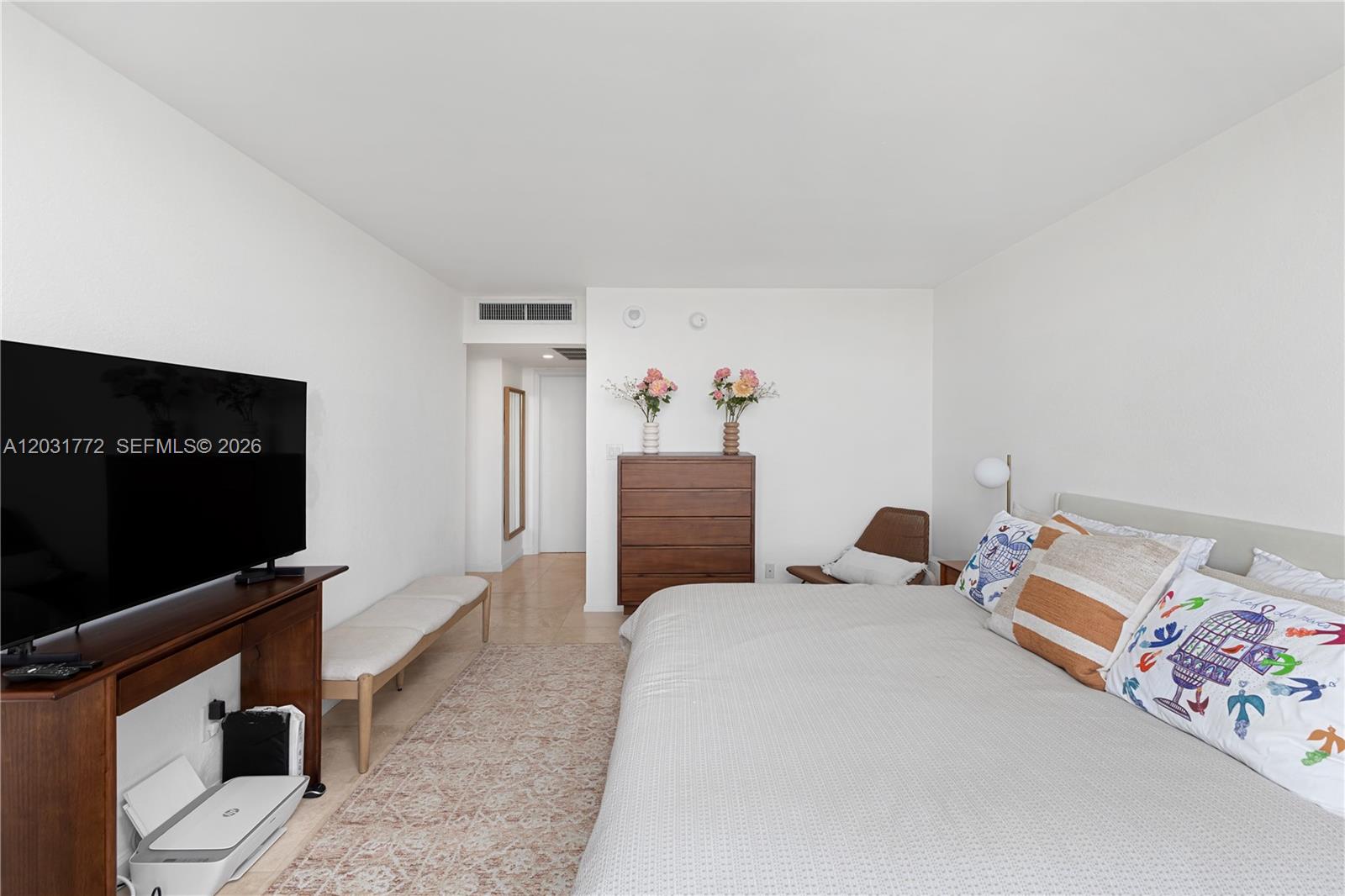 5600 Collins Avenue 14r Property Photo 16