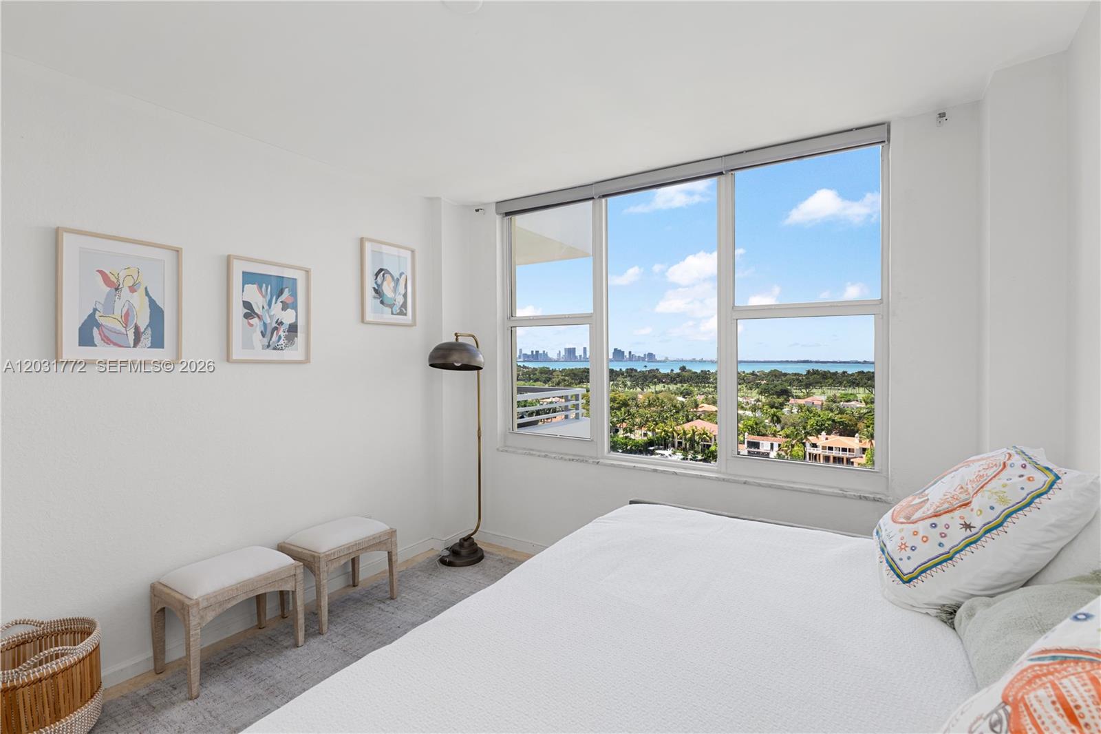 5600 Collins Avenue 14r Property Photo 20