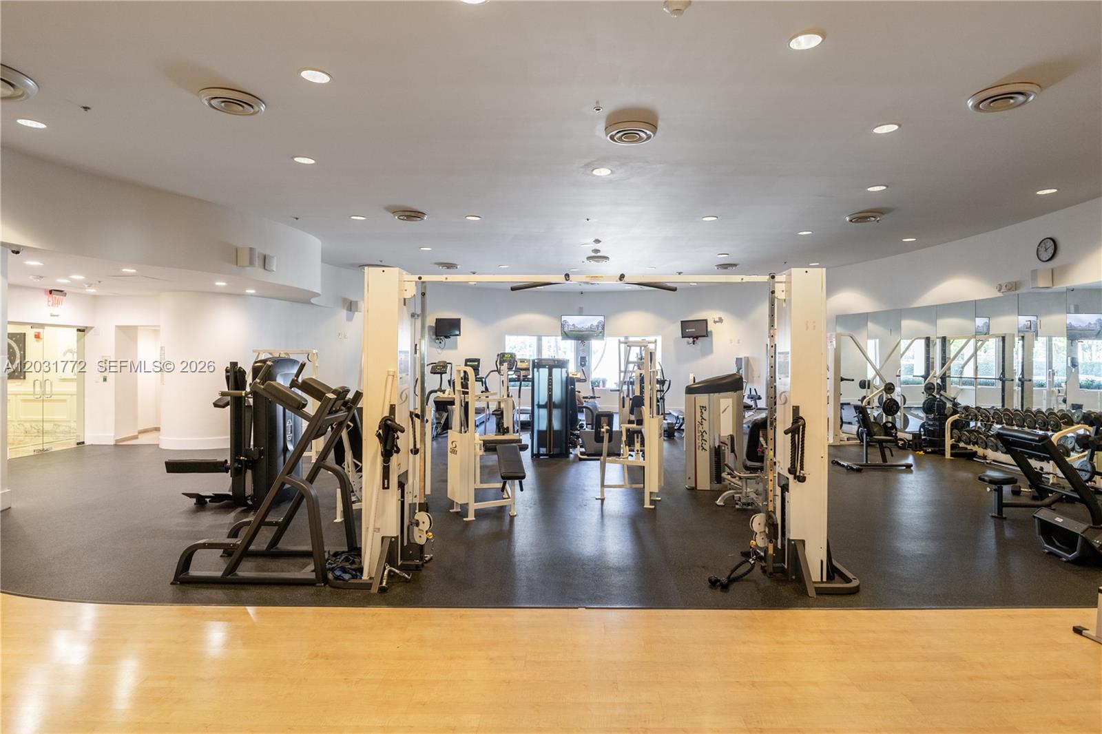 5600 Collins Avenue 14r Property Photo 25