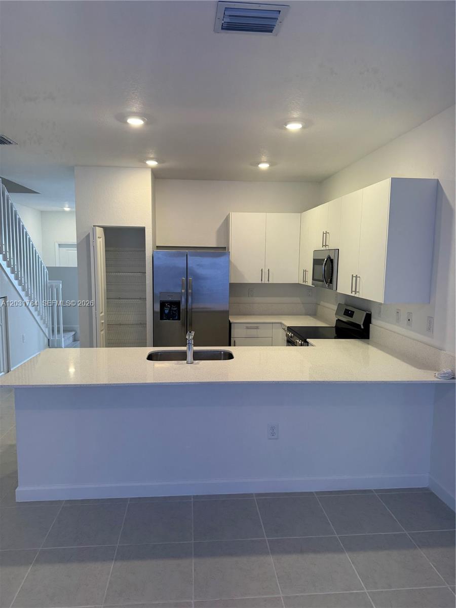 2655 Se 28 2655 Property Photo 2