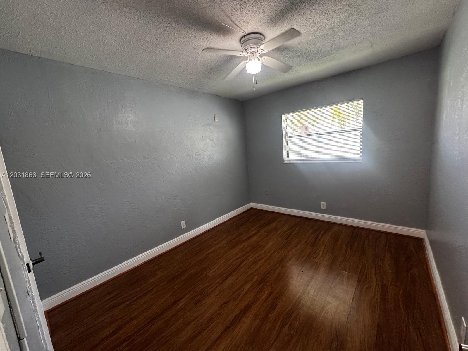 4061 N Dixie Highway 28 Property Photo 13