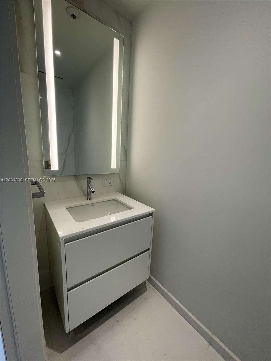 300 Biscayne Blvd Way 2008 Property Photo 2