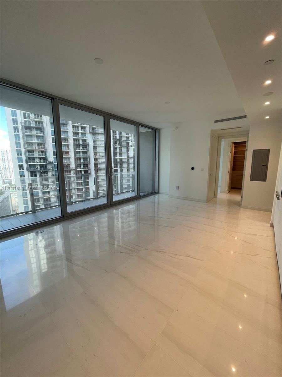 300 Biscayne Blvd Way 2008 Property Photo 7