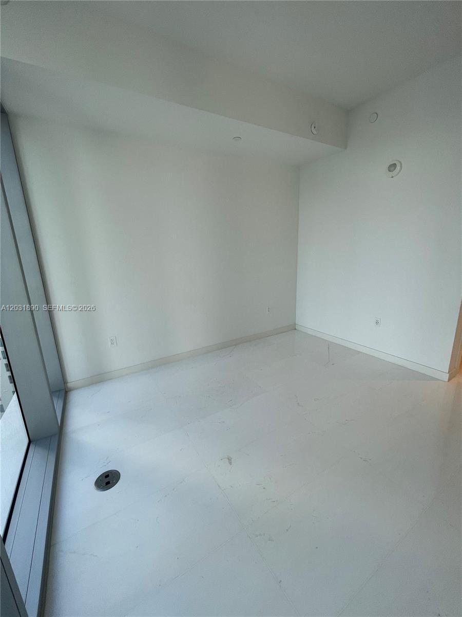 300 Biscayne Blvd Way 2008 Property Photo 10