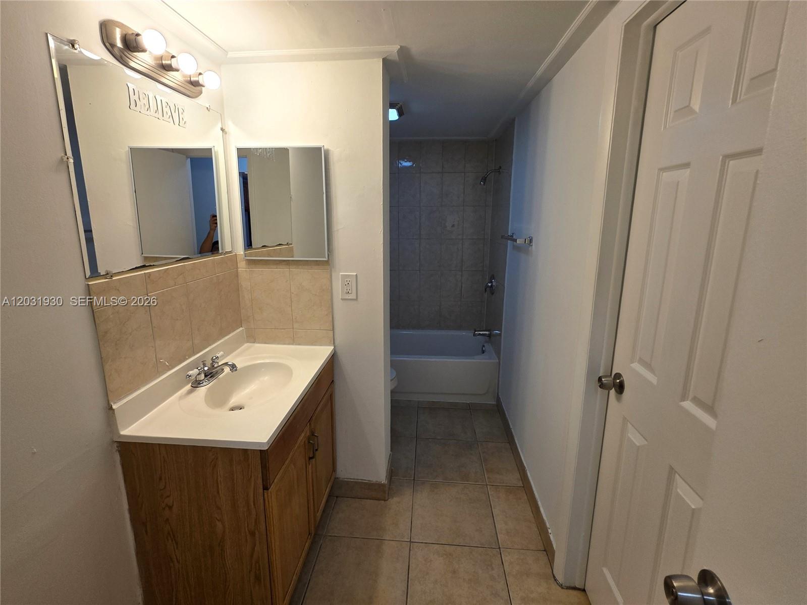 2800 Nw 56th Avenue E303 Property Photo 9