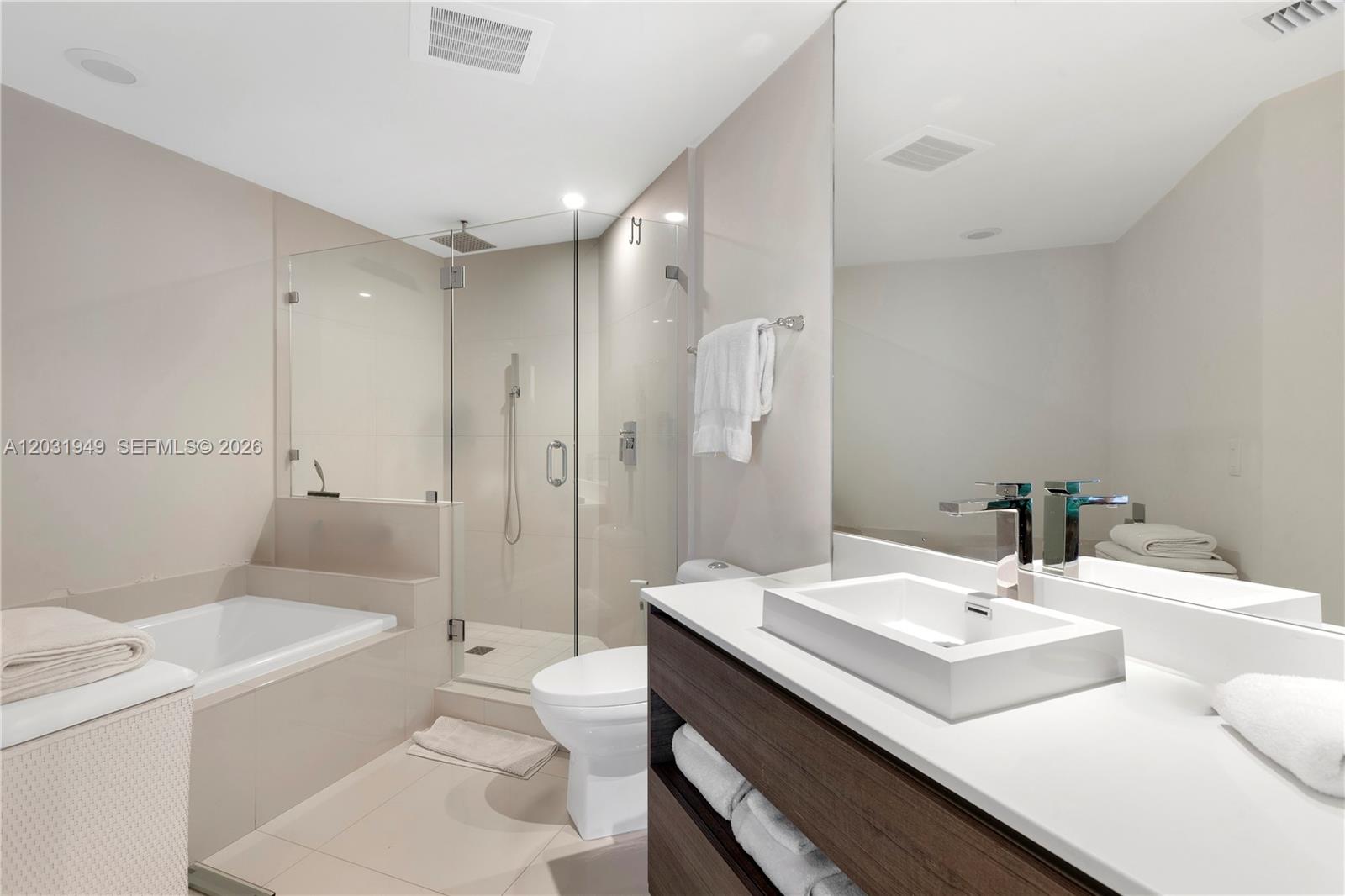 1100 S Miami Avenue 3810 Property Photo 13