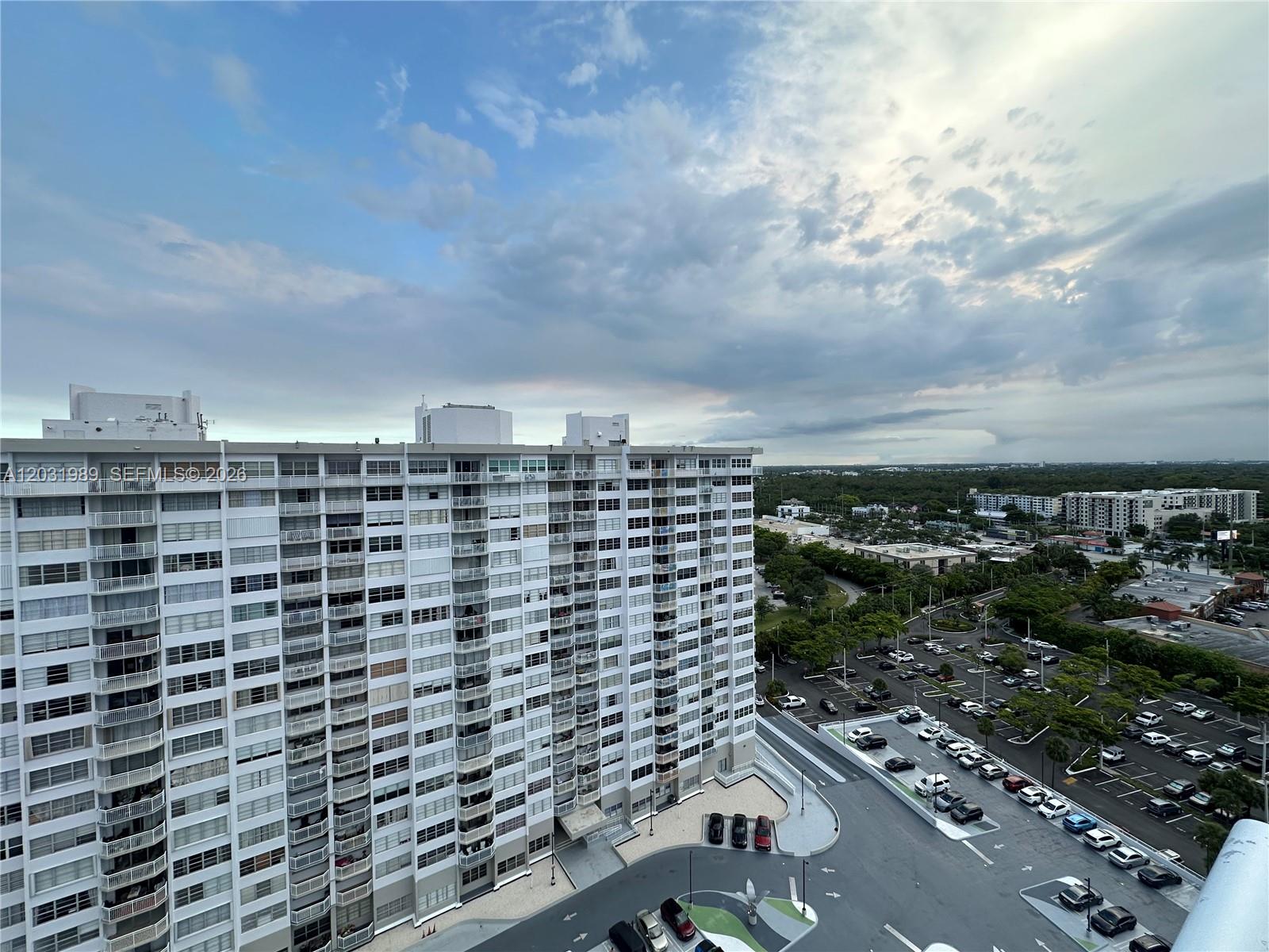 18051 Biscayne Boulevard Ph05 Property Photo 3