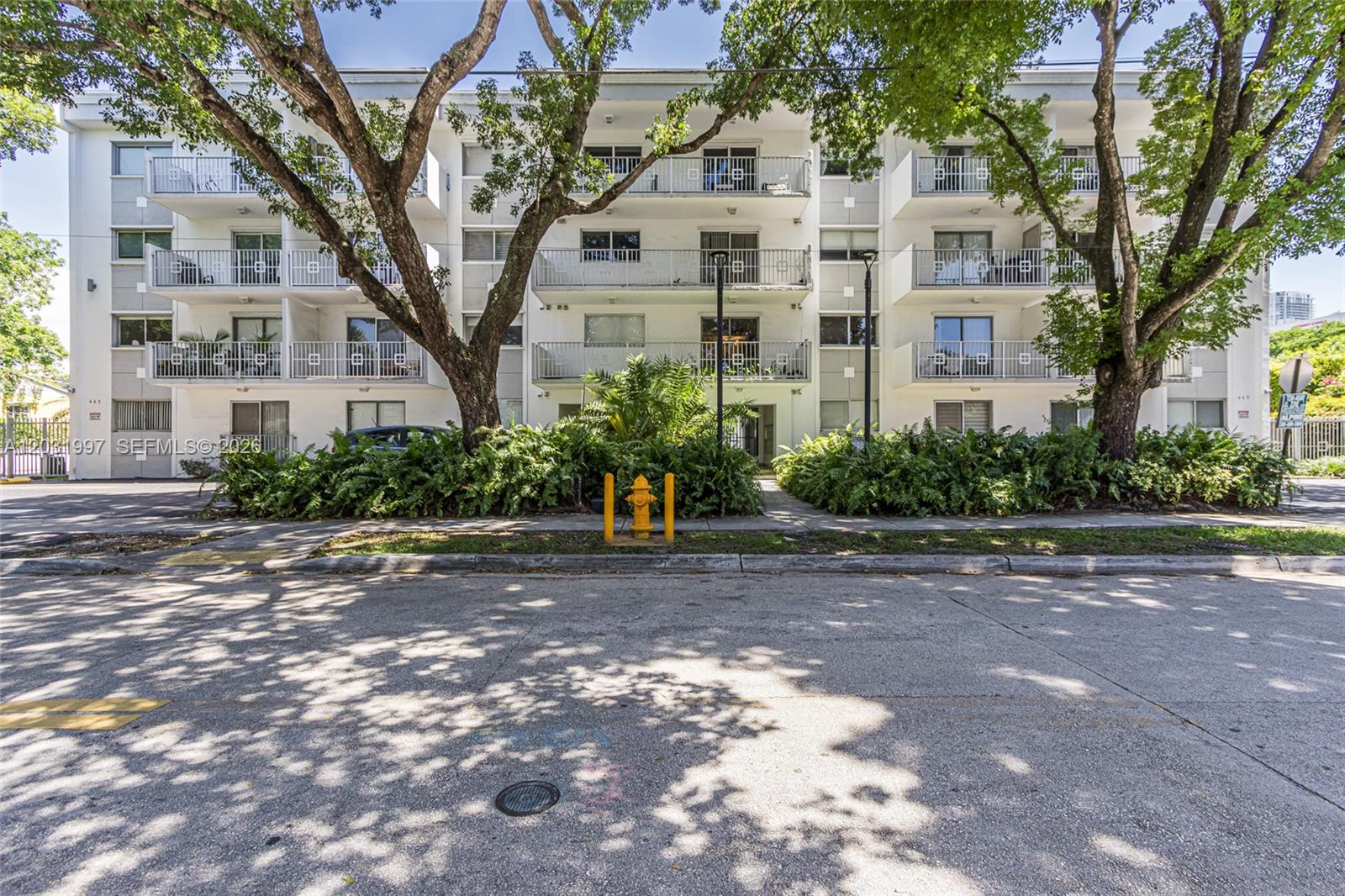 445 SW 11th Street 102