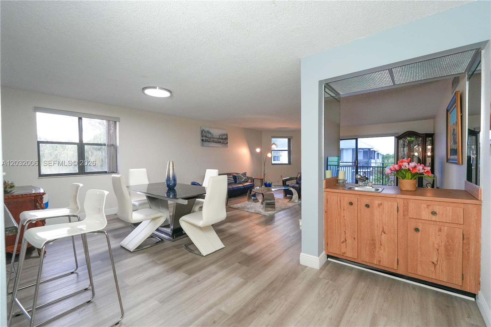 16051 Blatt Boulevard 401 Property Photo 16