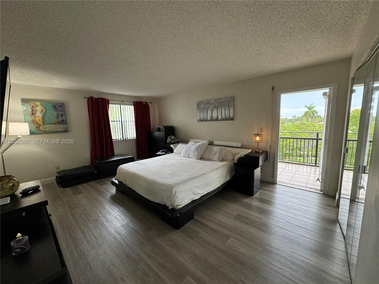 16051 Blatt Boulevard 401 Property Photo 20