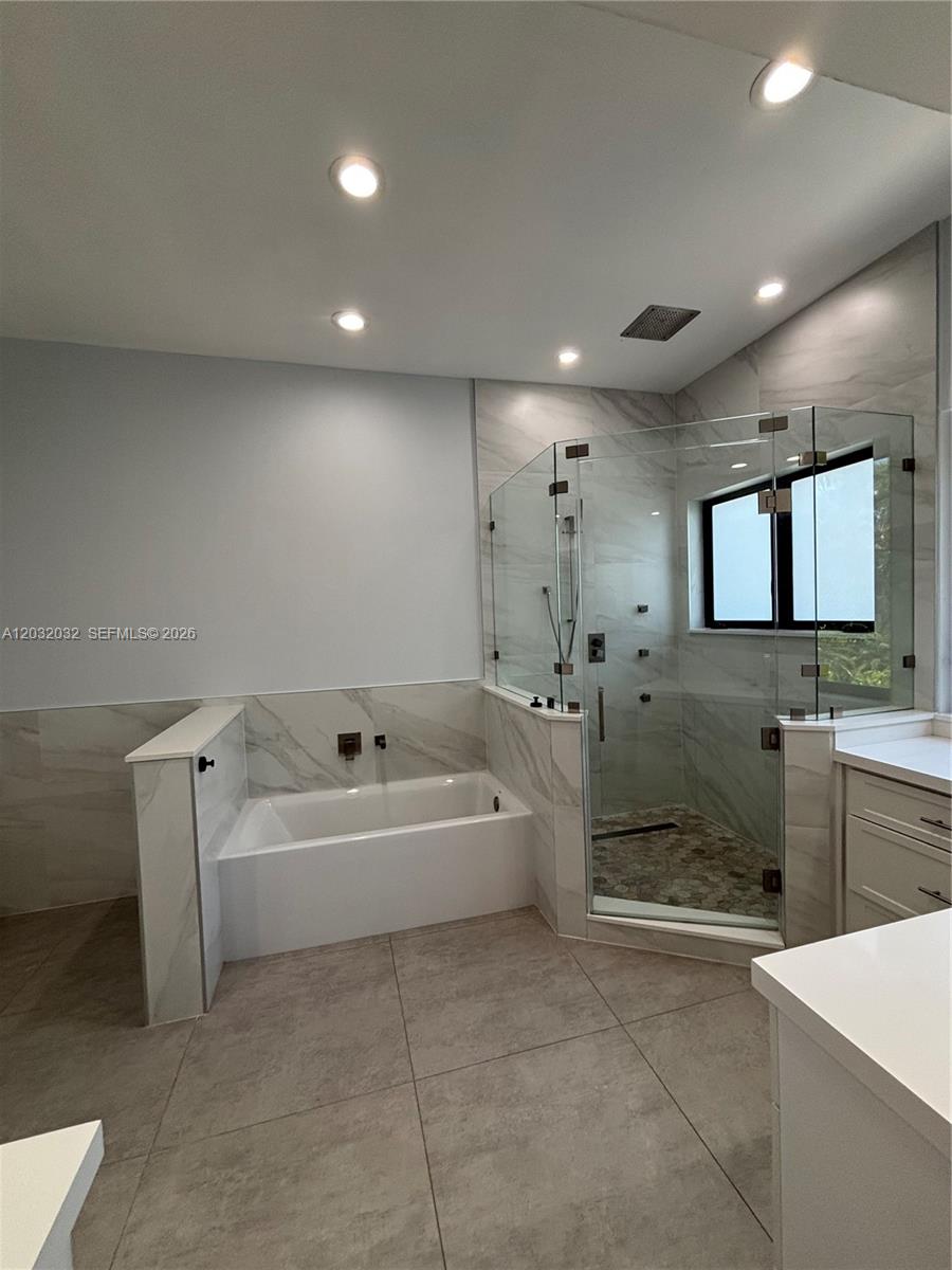 6220 Sw 144th Street Property Photo 24