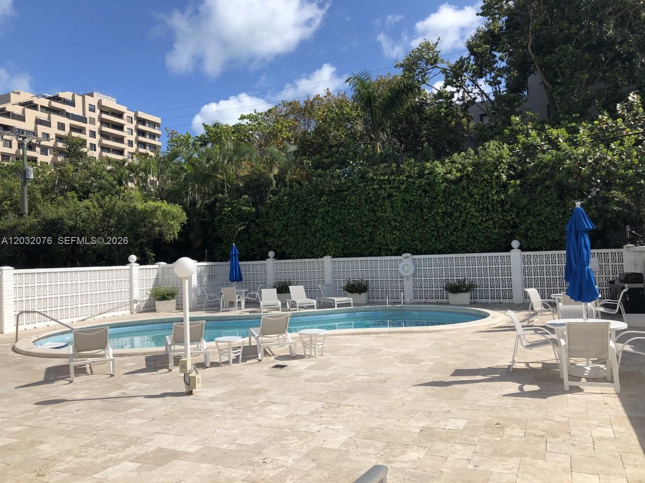 150 Ocean Lane Drive 4b Property Photo 10