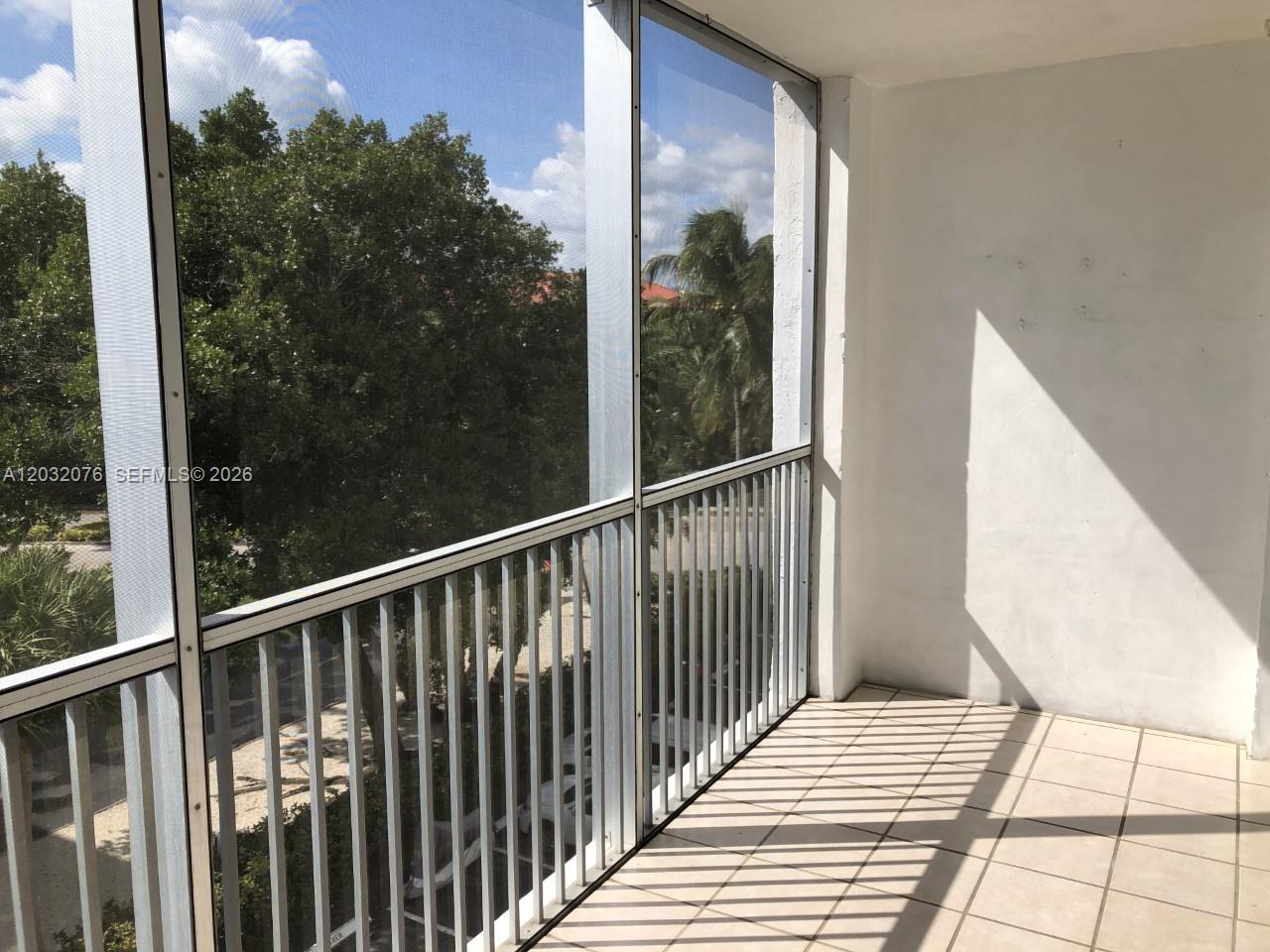 150 Ocean Lane Drive 4b Property Photo 14