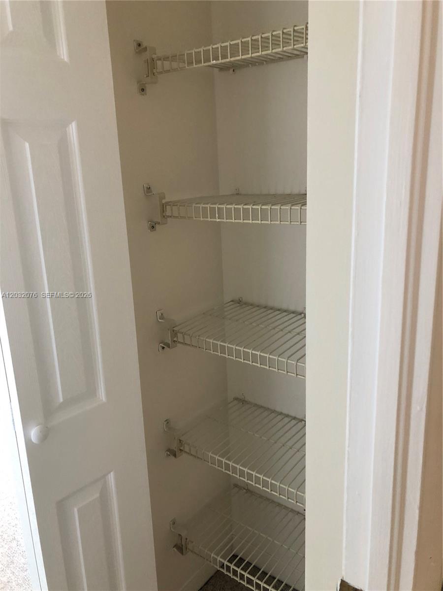 150 Ocean Lane Drive 4b Property Photo 17