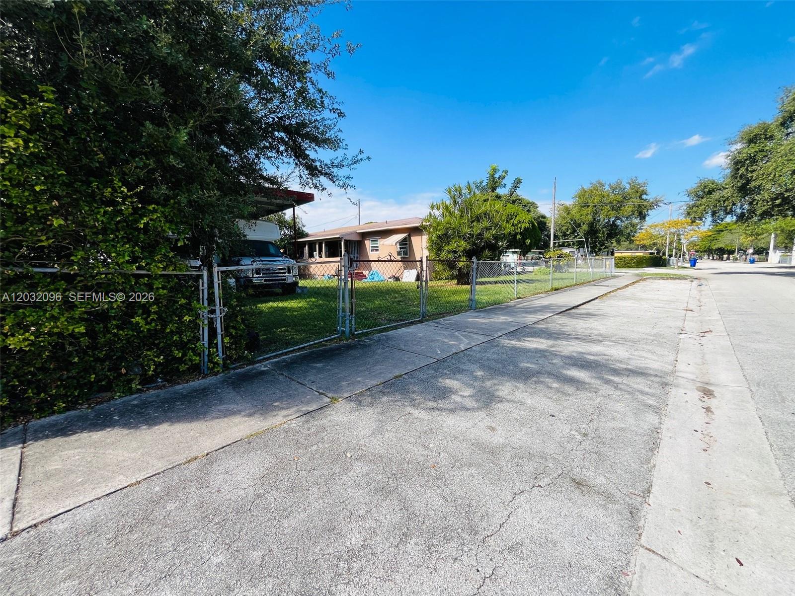 1100 Nw 57th Street Property Photo 24