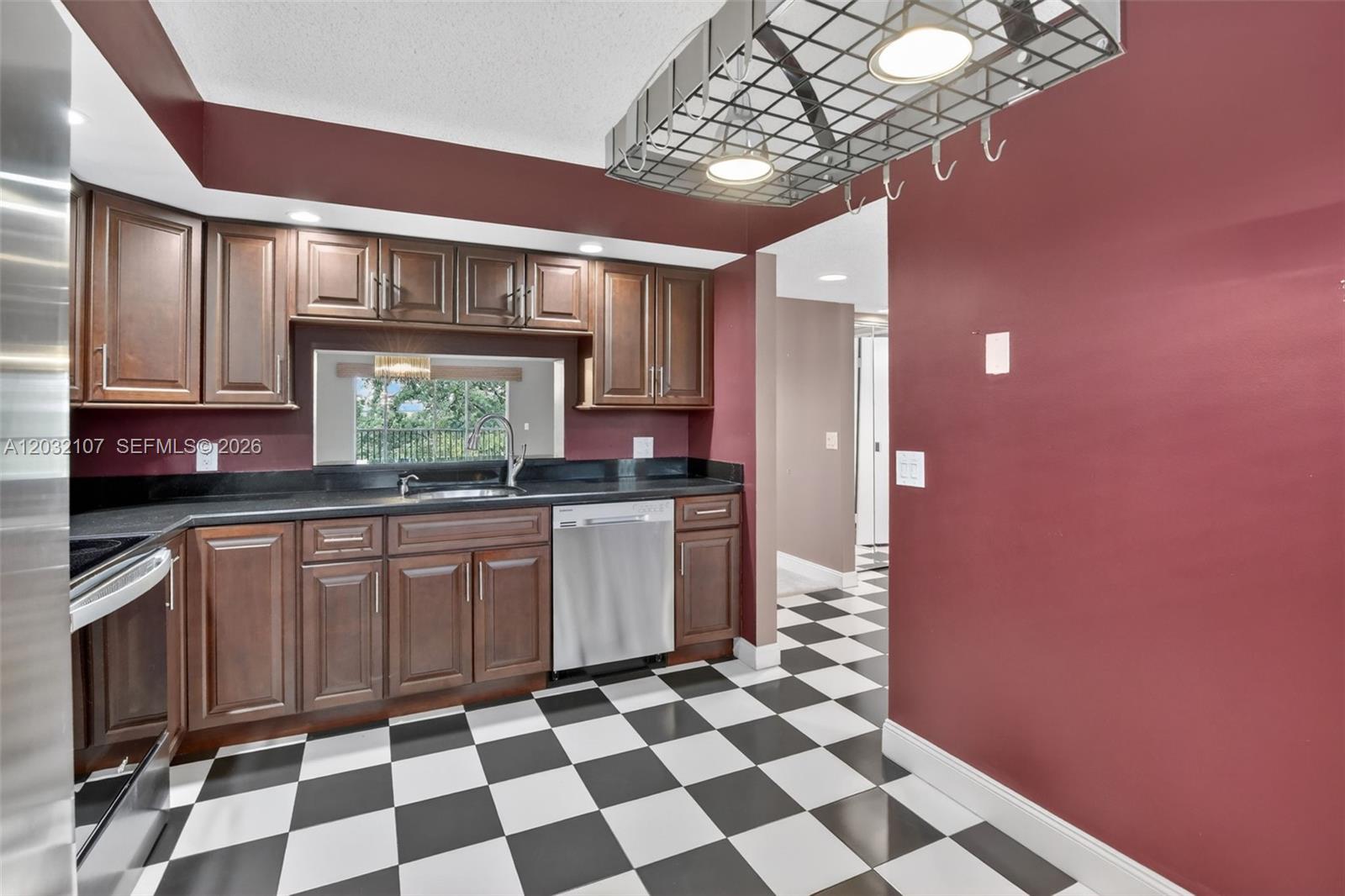 1101 Sw 128th Terrace 409c Property Photo 6