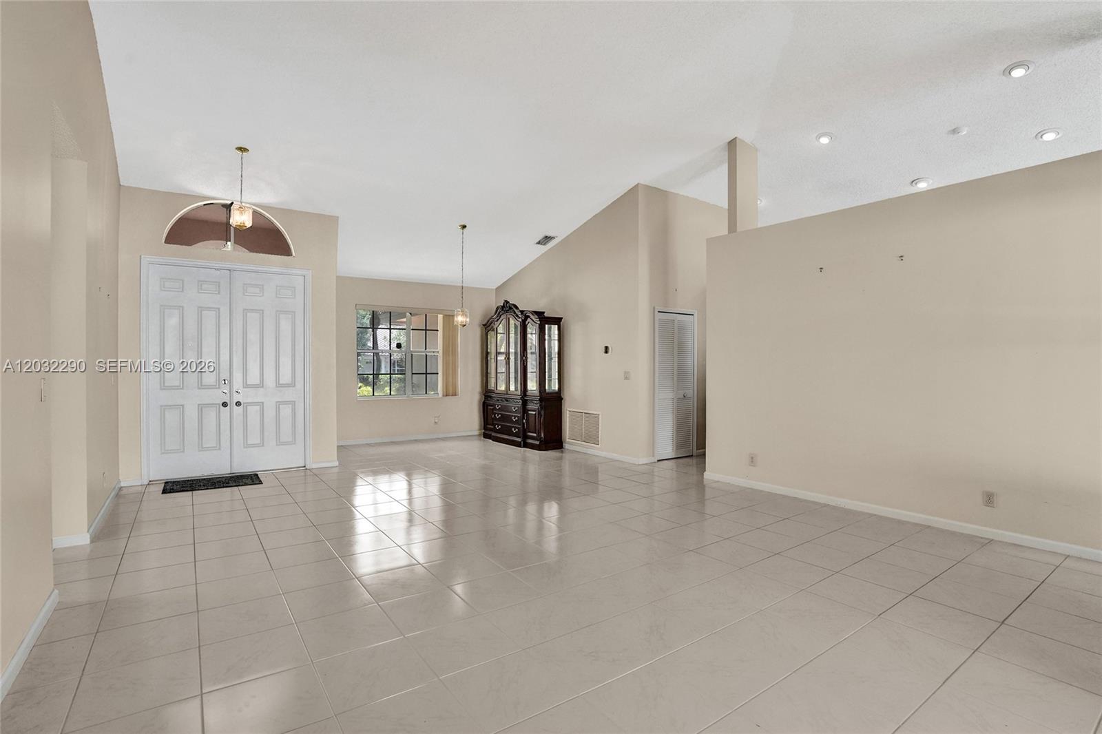 8269 Nw 40th Court Property Photo 6