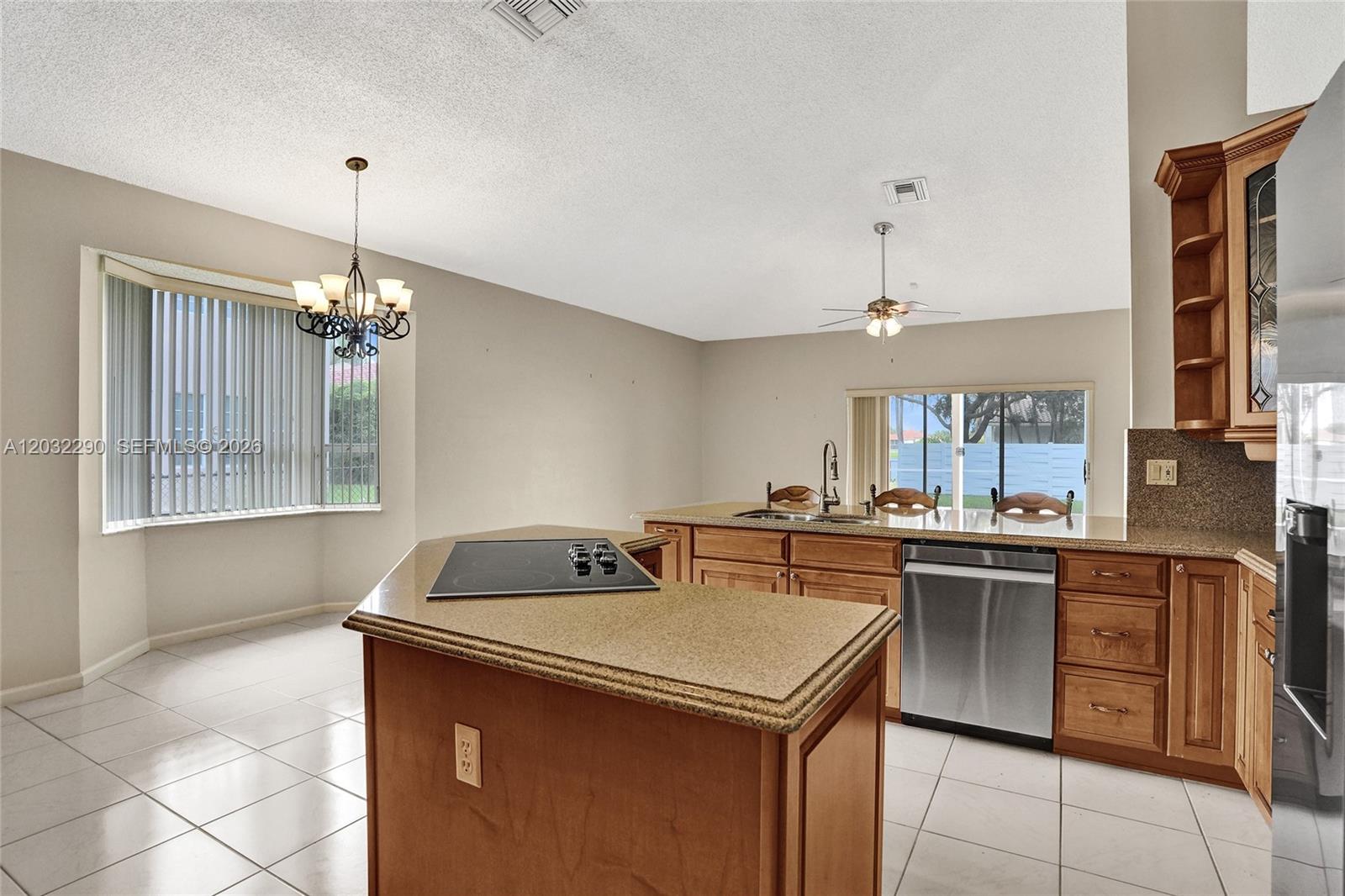 8269 Nw 40th Court Property Photo 11