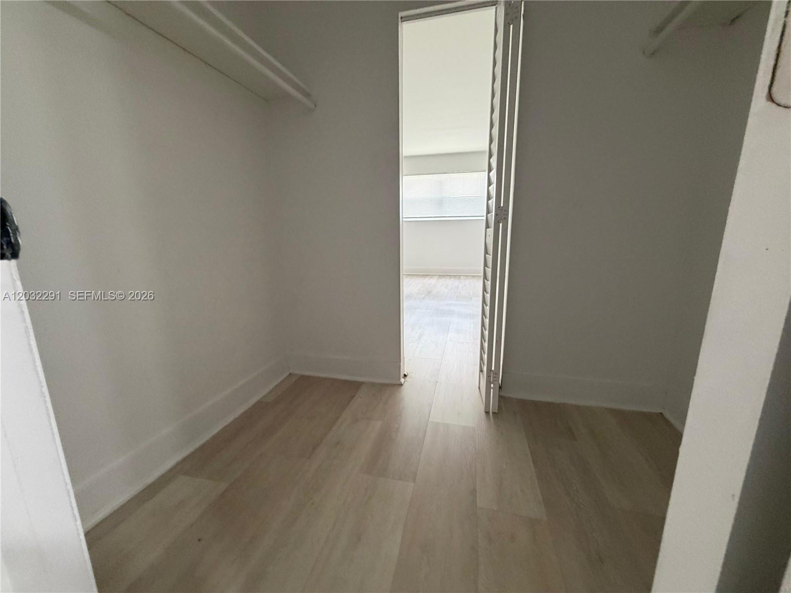 12215 W Dixie Highway 206 Property Photo 8
