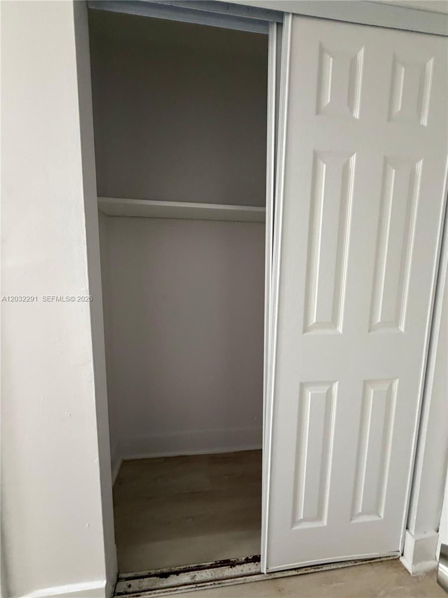 12215 W Dixie Highway 206 Property Photo 12