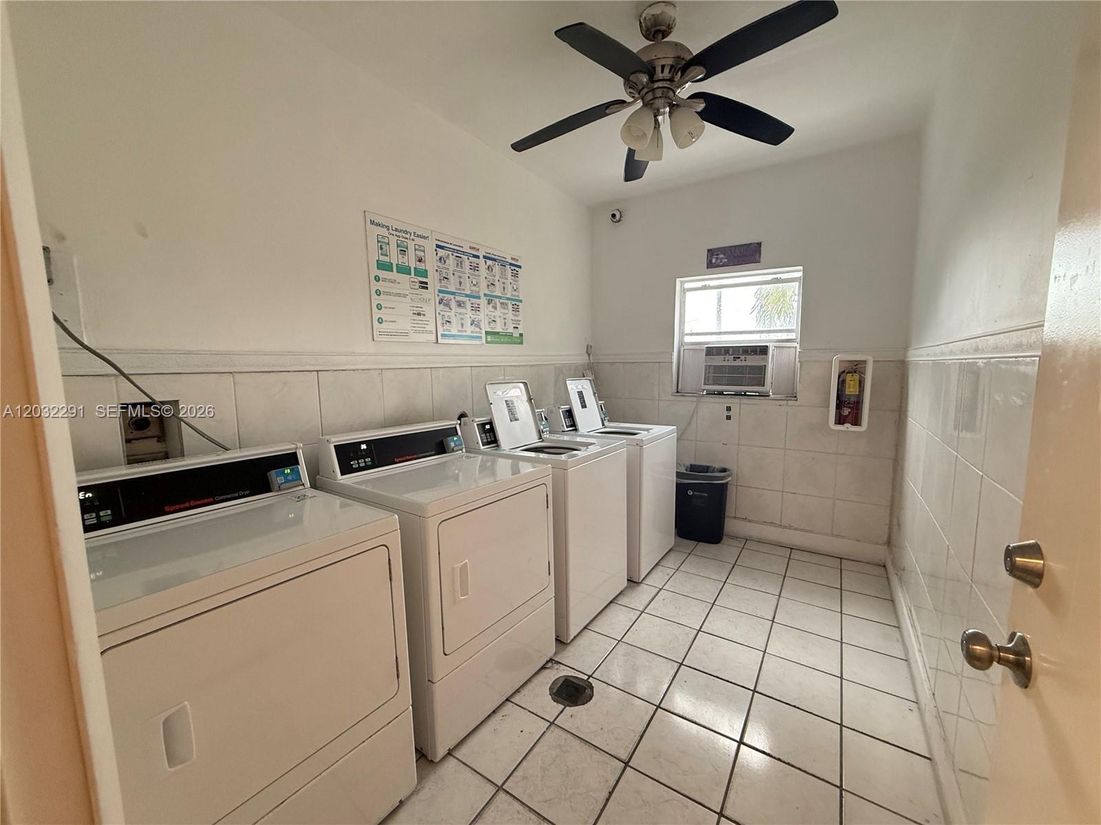 12215 W Dixie Highway 206 Property Photo 13