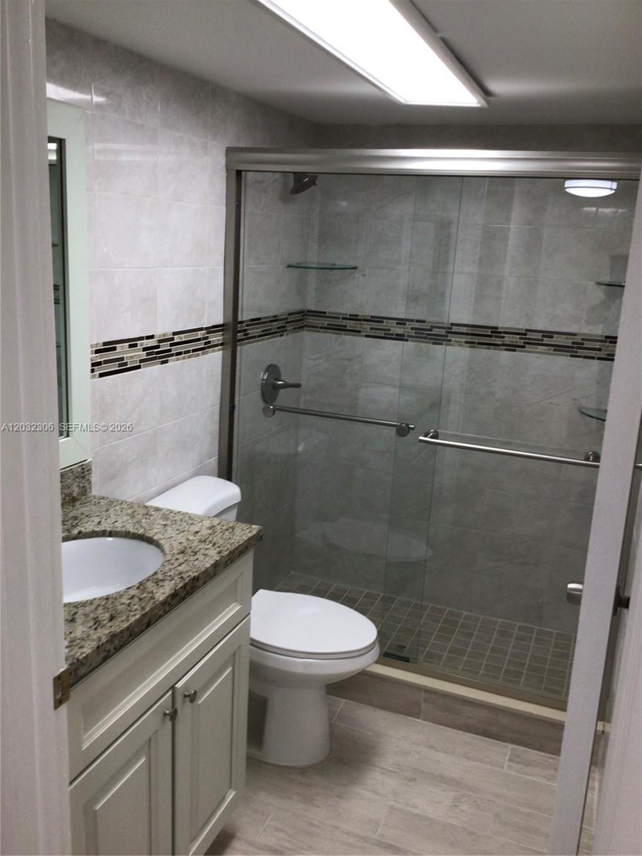 10975 Sw 107th Street 302 Property Photo 5