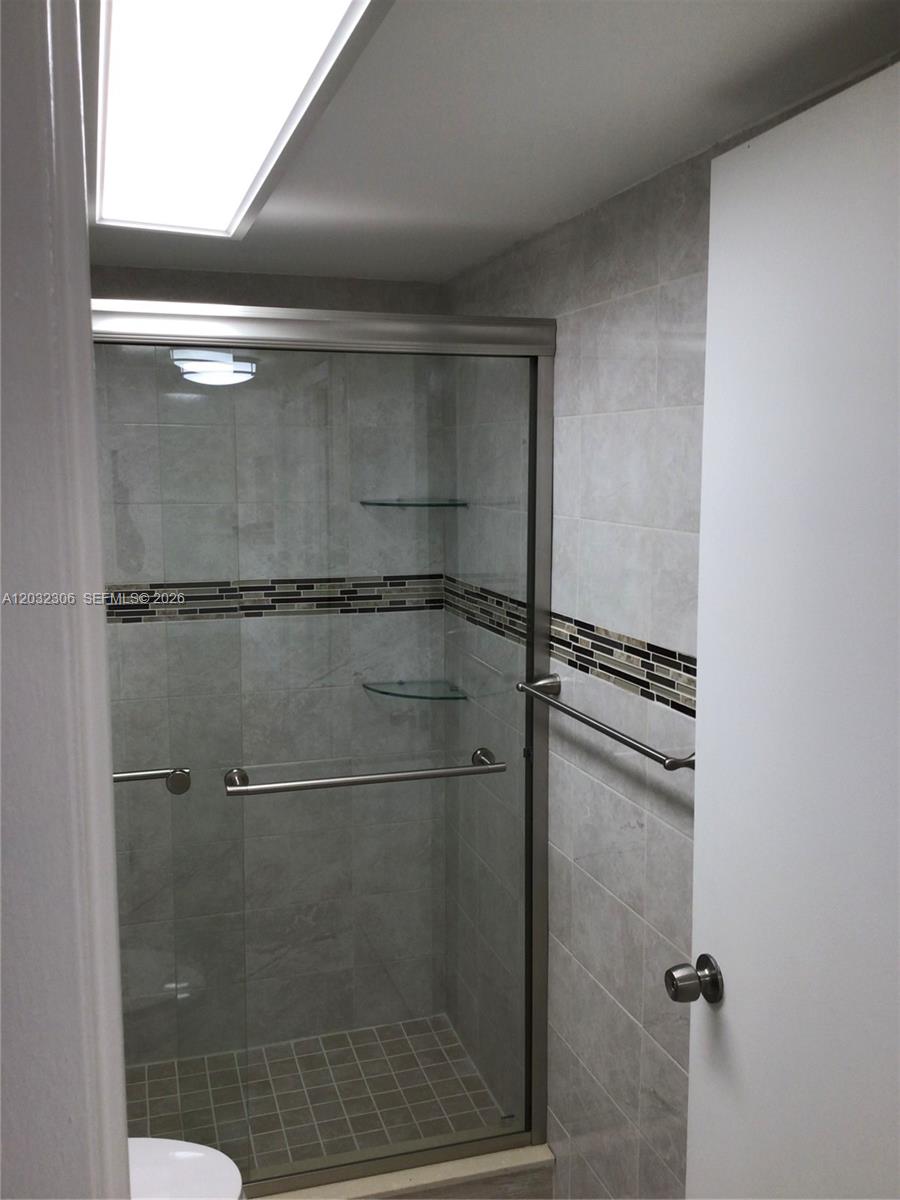 10975 Sw 107th Street 302 Property Photo 6