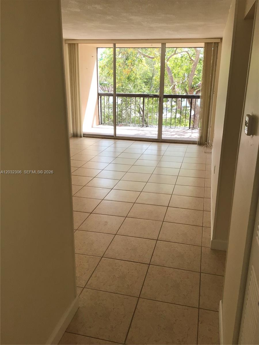 10975 Sw 107th Street 302 Property Photo 12