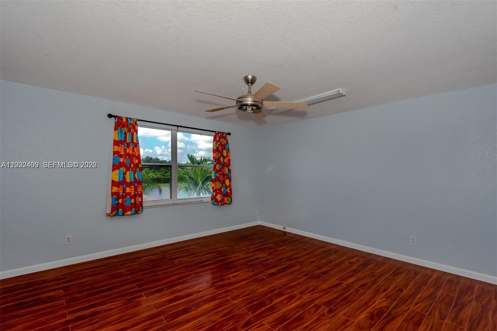 A12032409 Property Photo 5
