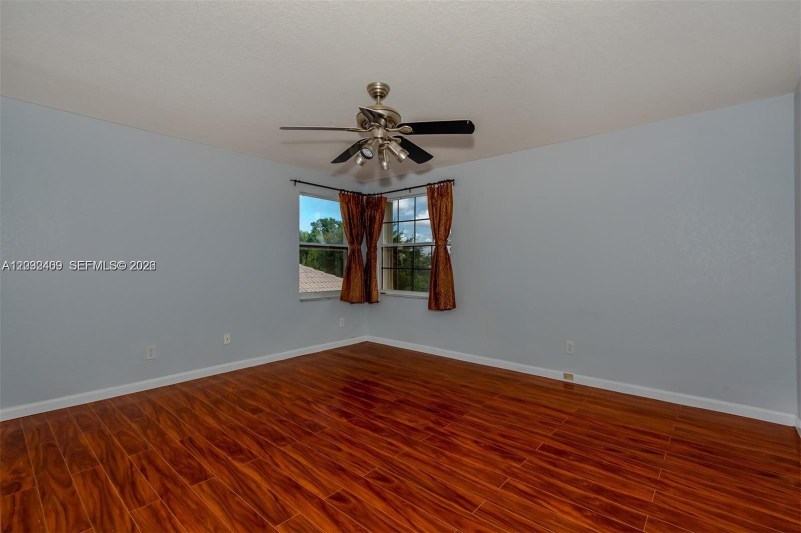 A12032409 Property Photo 6