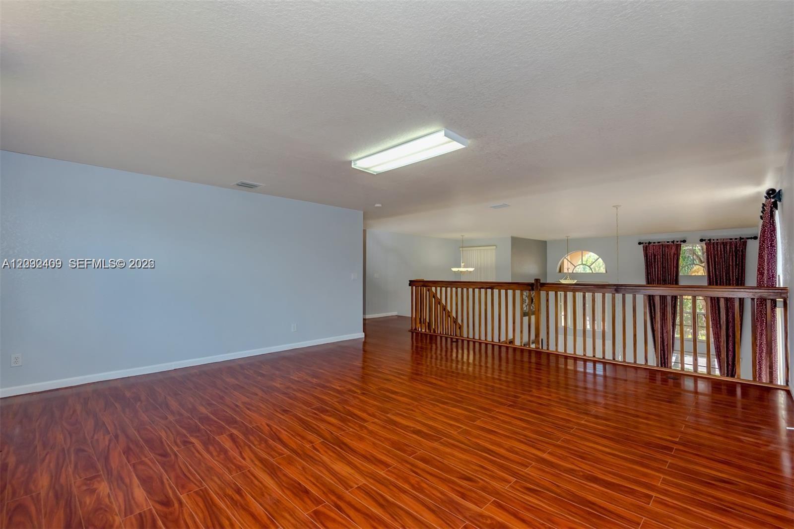 A12032409 Property Photo 27