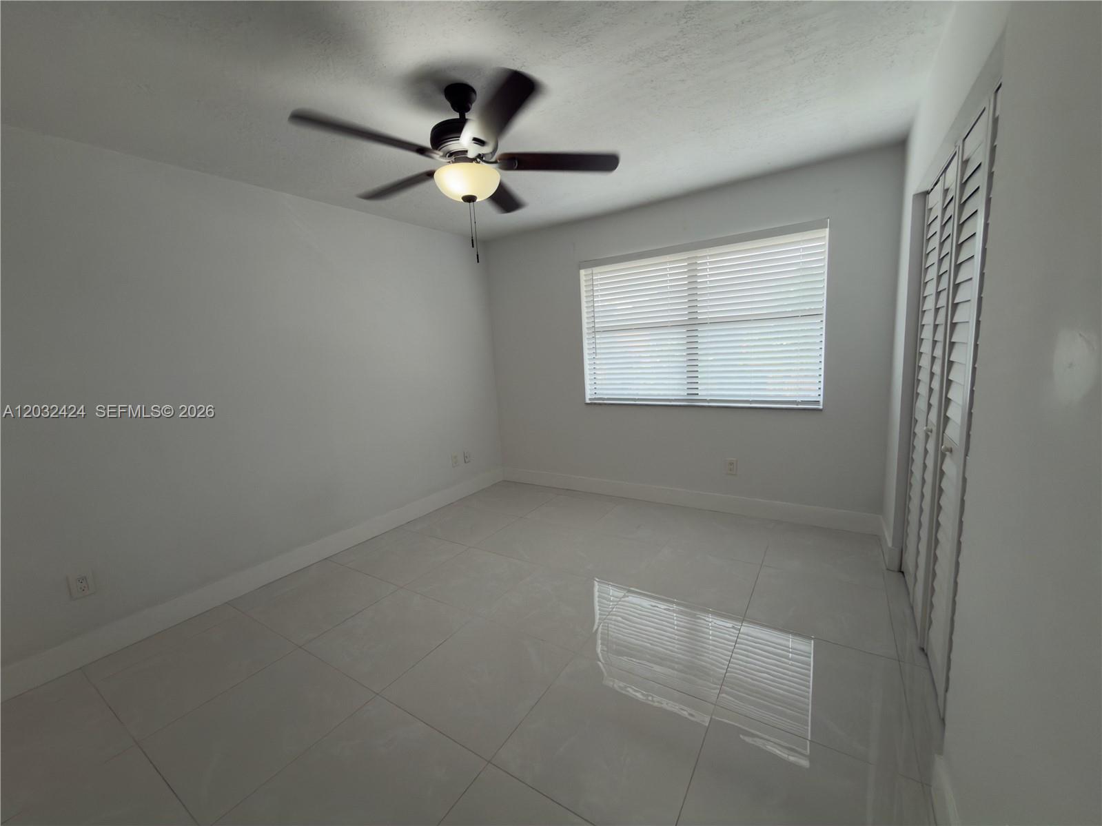 2500 W 67th Place 21-26 Property Photo 15