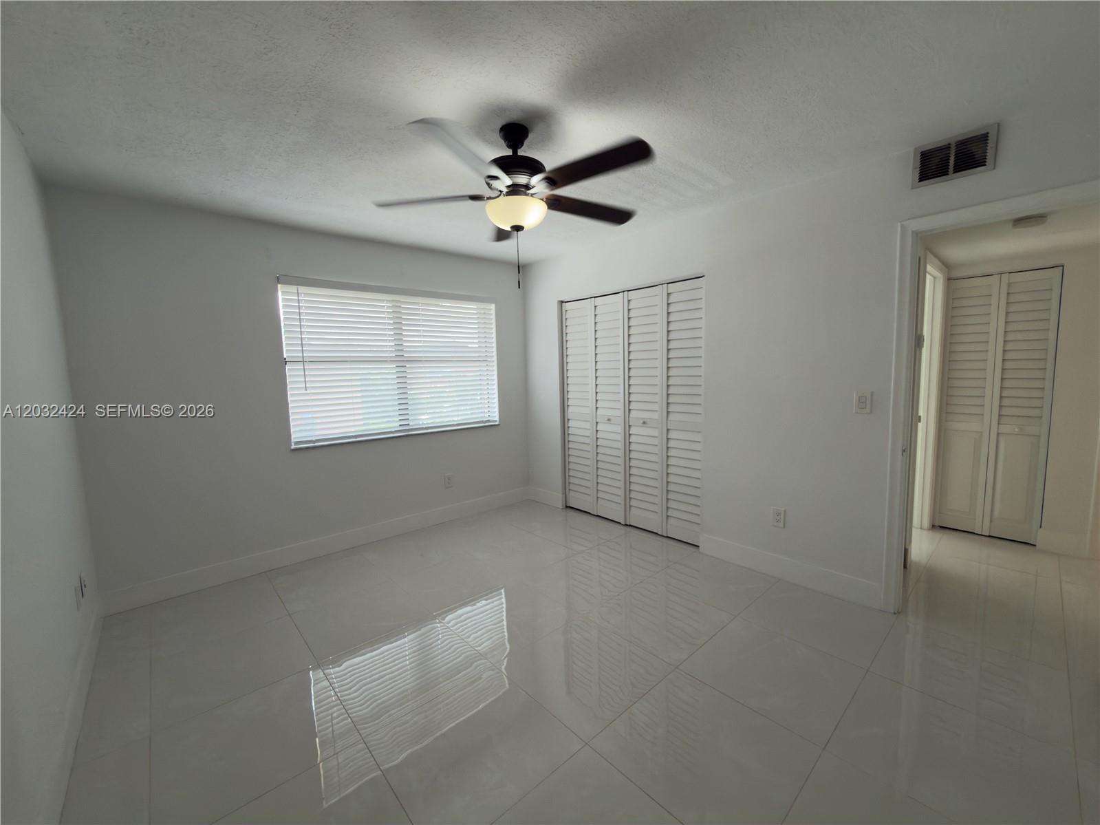 2500 W 67th Place 21-26 Property Photo 16