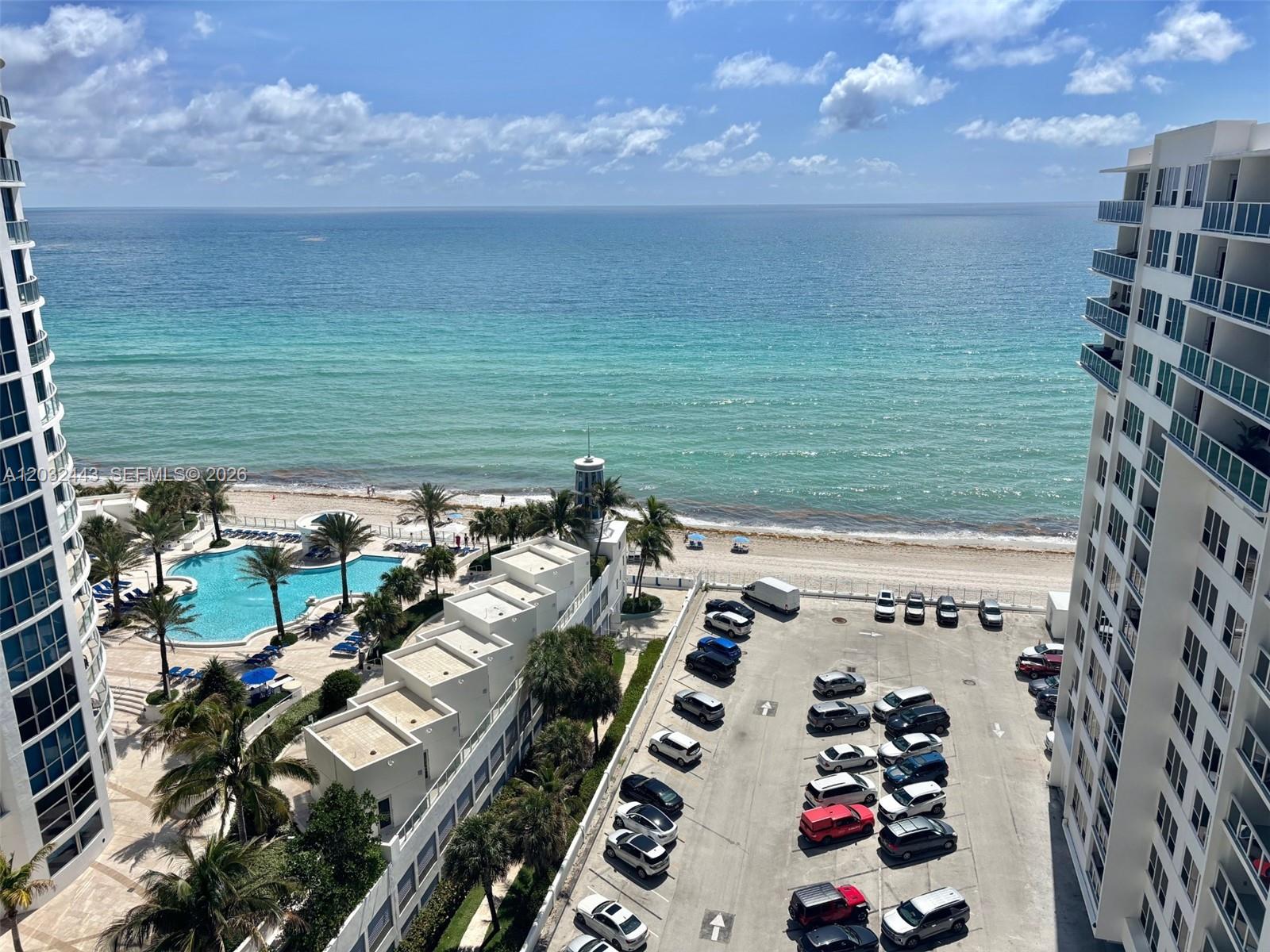 3505 S Ocean Drive Ph-6 Property Photo 3