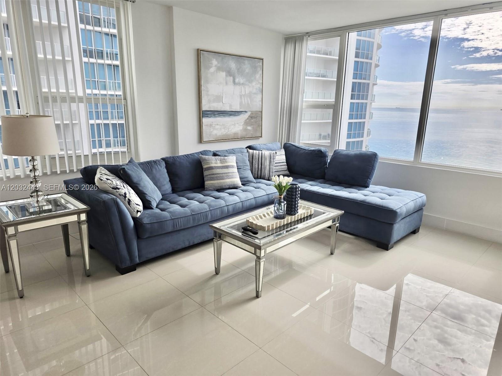 3505 S Ocean Drive Ph-6 Property Photo 12